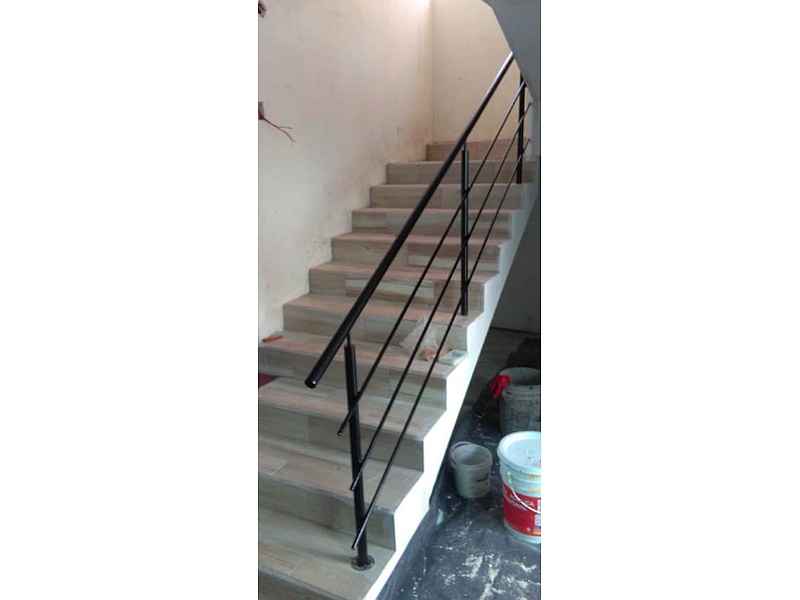 Pasamanos de Aluminio Negra México