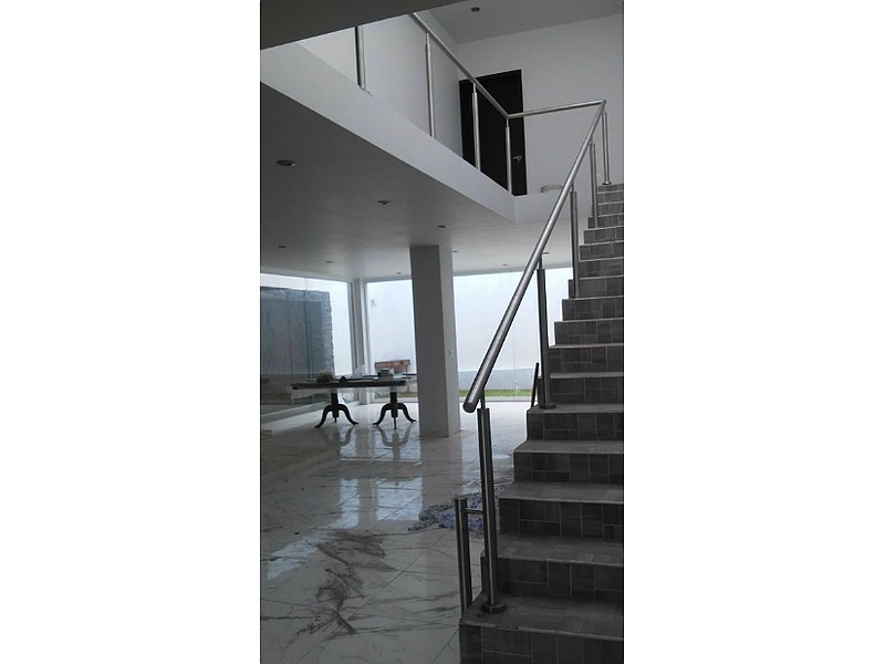 Pasamanos de Aluminio Plomo México