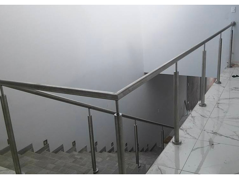 Pasamanos de Aluminio Plomos México