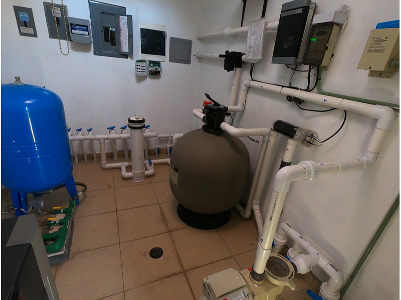 Instalación de bombas hidráulicas, México