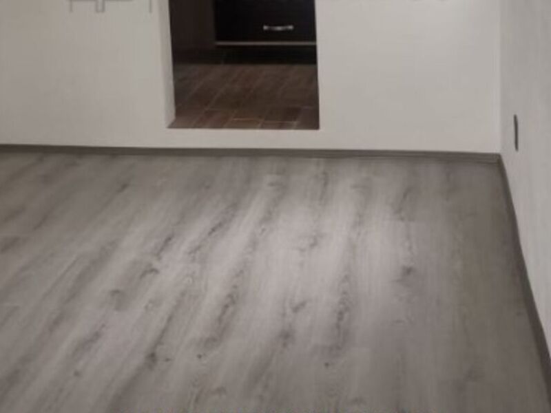 Piso Lamiinado Gris Claro