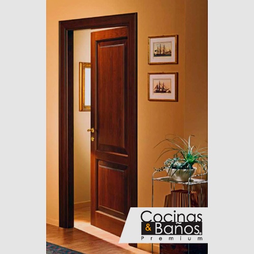 Puerta de entradas interiores en madera México