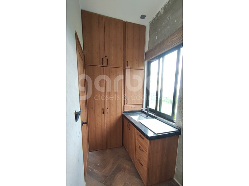 CLOSET EN PVC COLOR RUSTICO MÉXICO