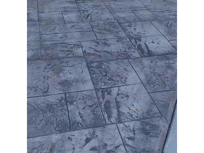 Instalación de piso tipo piedra ploma Mexico