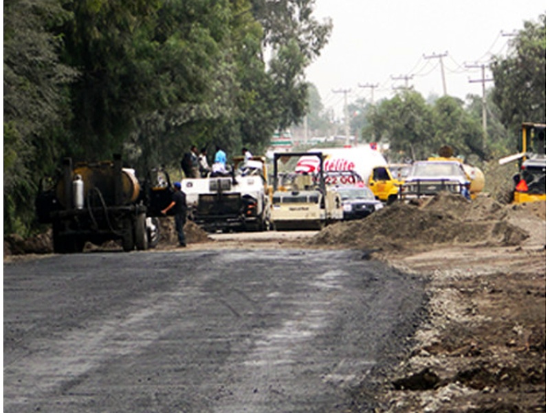 Pavimentación asfáltica de calle México EXTEPAR CONSTRUCCIONES SA DE CV