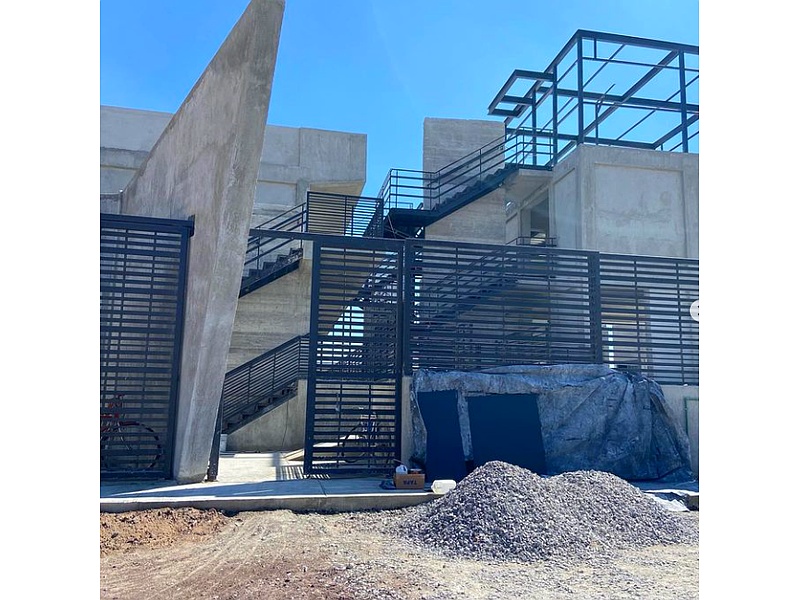 Instalación de estructura metálica México