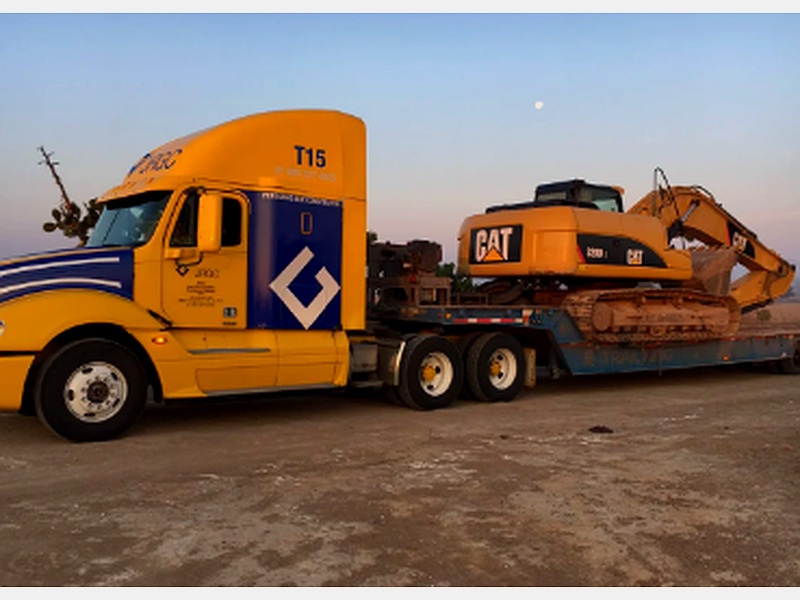 Transporte maquinaria pesada México Goca