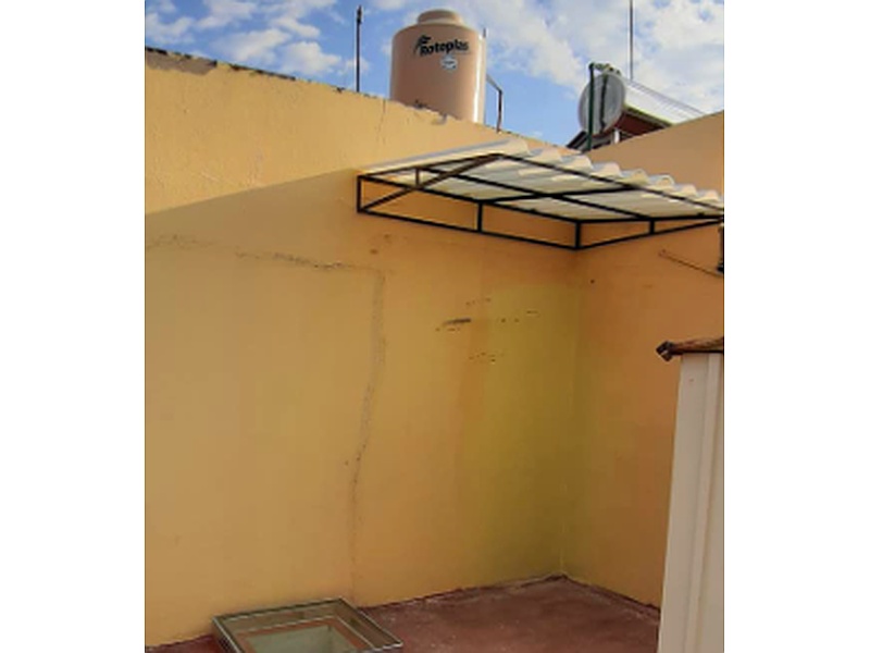 TEJA TRANSPARENTE CON ESTRUCTURA DE ACERO NEGRO MEXICO