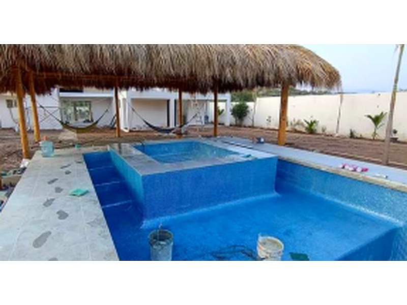 Instalación de piscinas en casa de lujo México GRUPO CABEL EDIFICACION Y CONSTRUCCION EN GENERAL