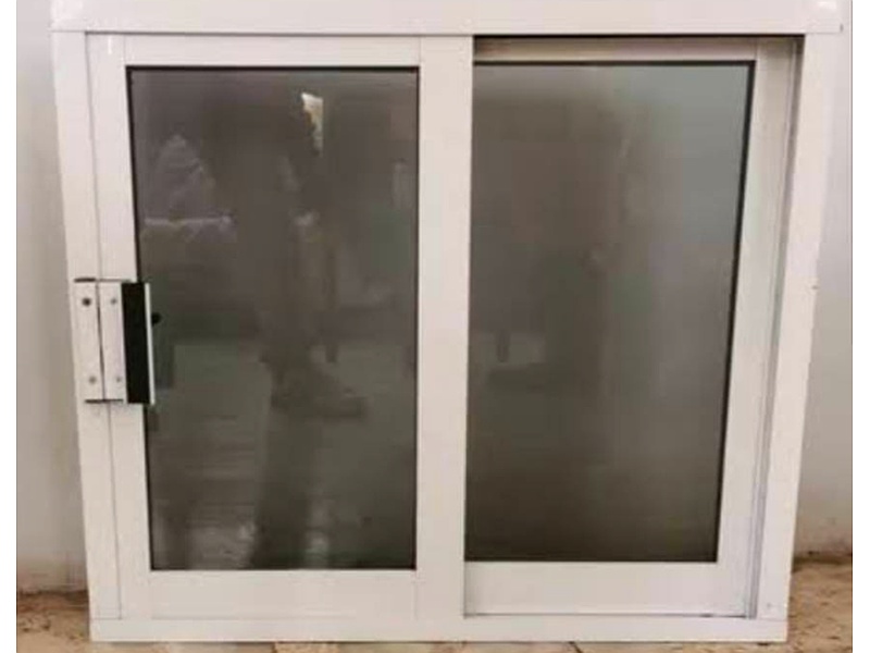 Ventana en aluminio color blanco México