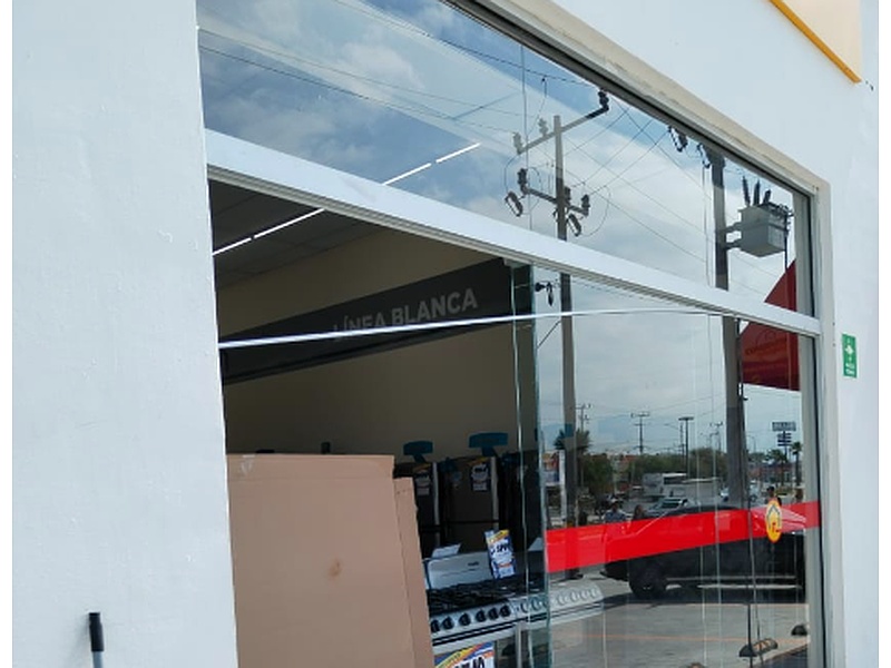 Puerta en vidrio templado México