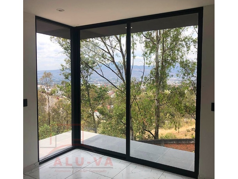 Puerta Cristal México