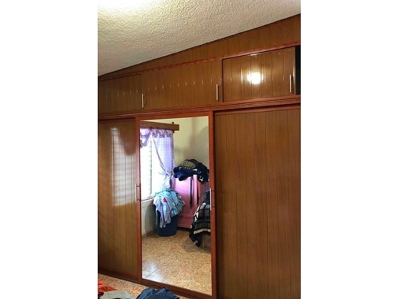 Closet de Aluminio y PVC Nogal México