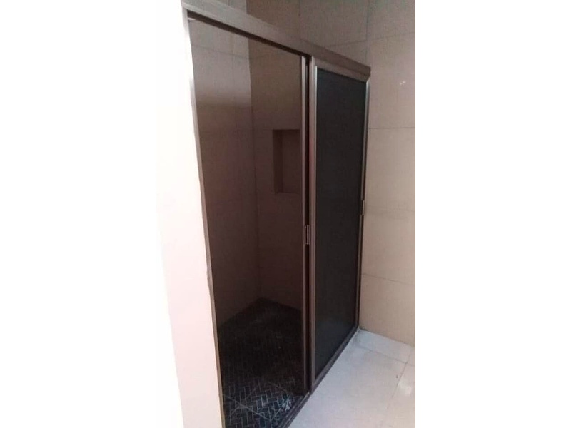 Puerta Corrediza Vidrio Baño CDMX vidrios y aluminio Luna
