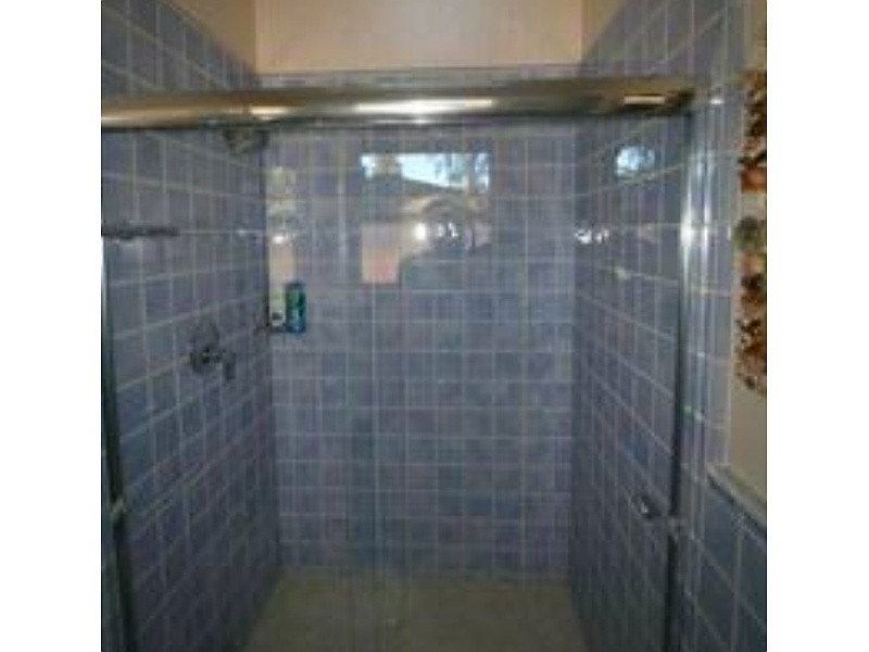 Instalacion de puertas de baños Mexico