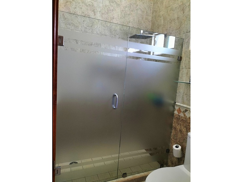 Cancel de baño en vidrio templado, México