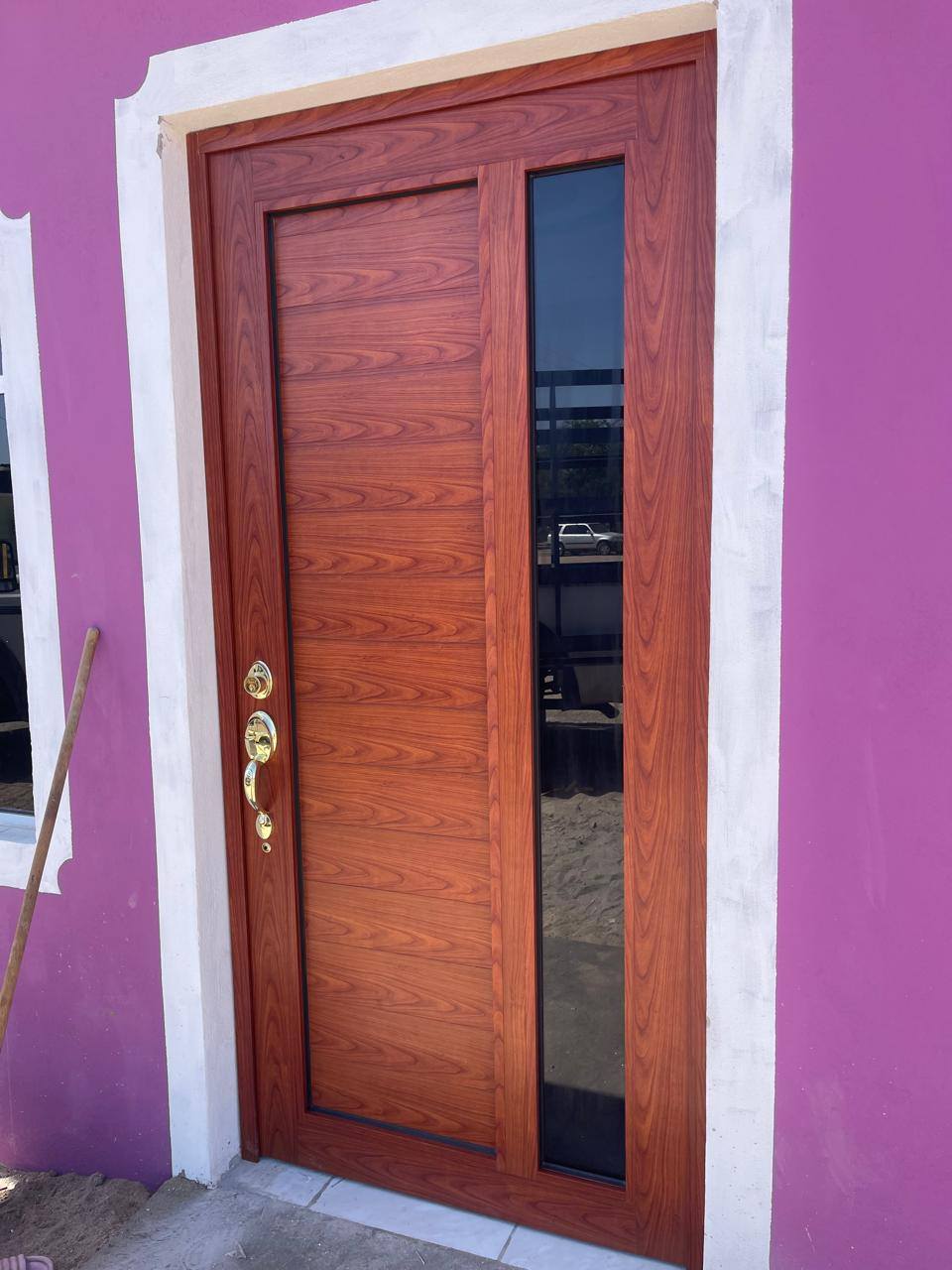 Puerta de Aluminio Color Madera México