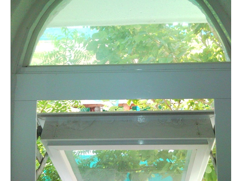 VENTANA ABATIBLE MEXICO
