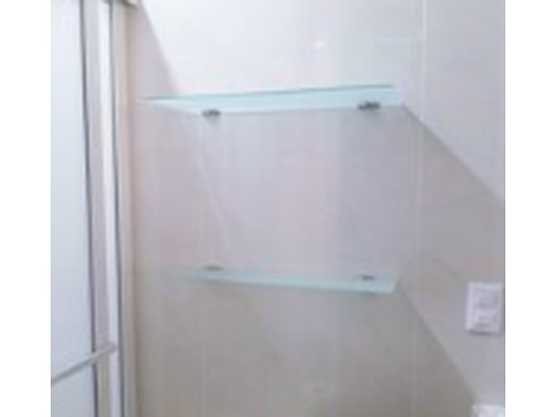 Estantería de vidrio en baño México ALUMINIO Y VIDRIO RIOS