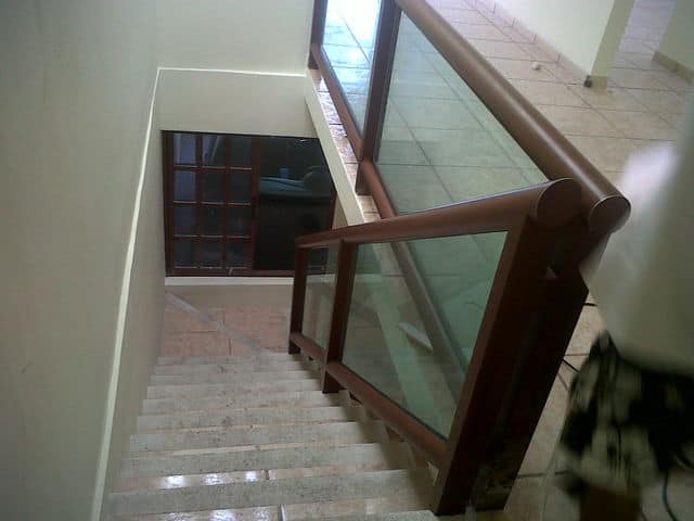 Barandal de Aluminio en tono Madera México