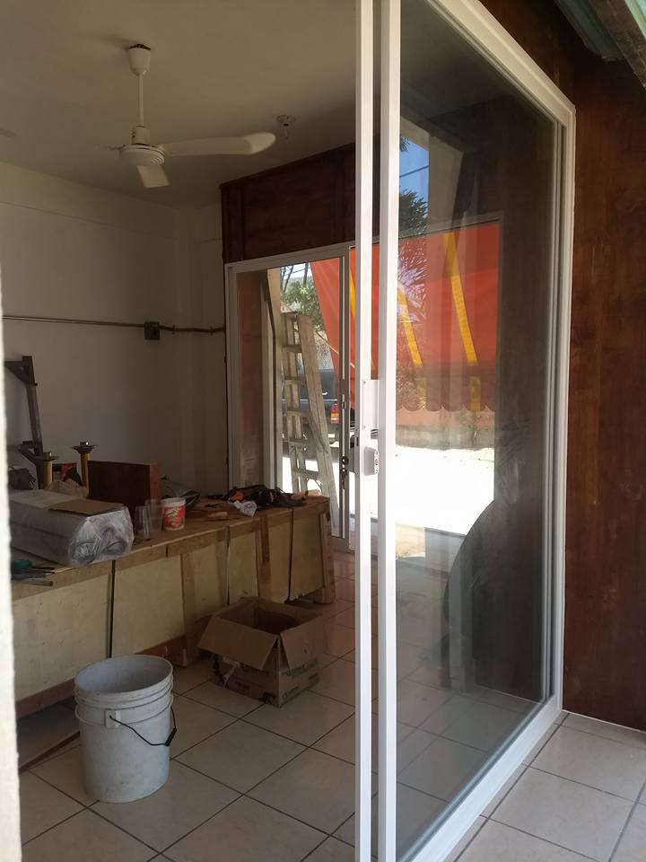 Puerta Corrediza de Vidrio México