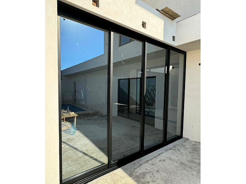 Puerta Cristal México
