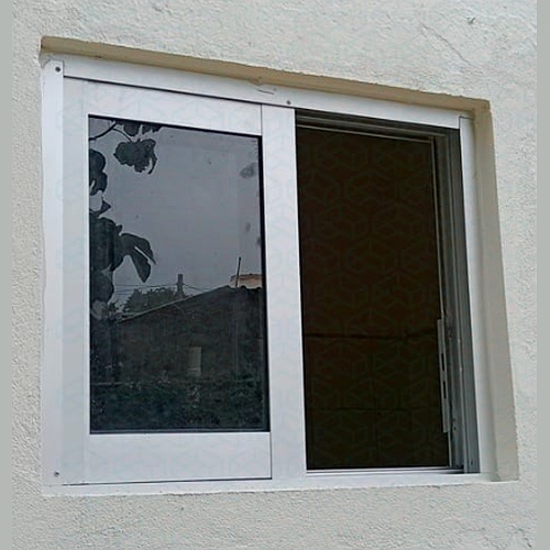 Ventana de aluminio natural, Mexico