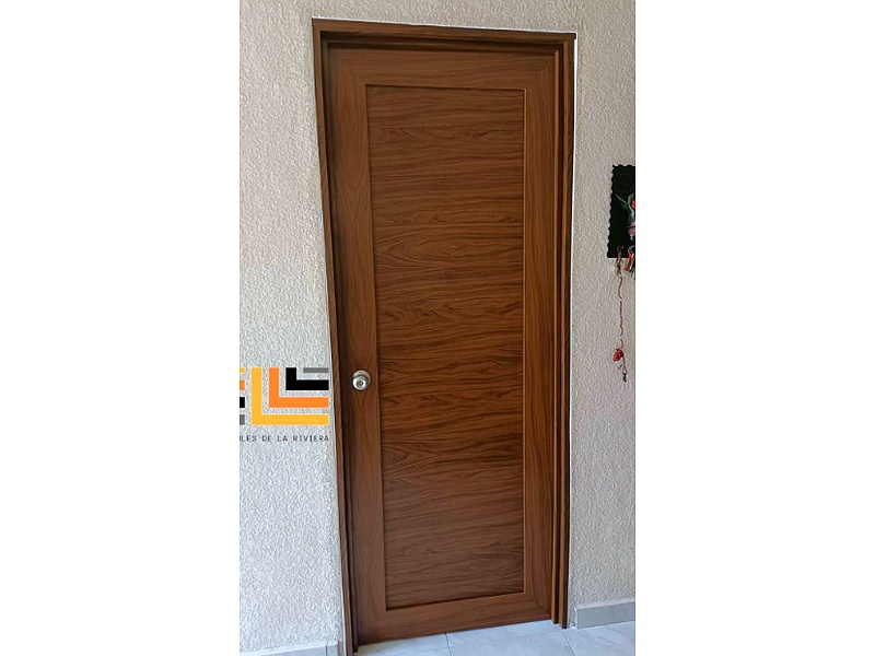 puerta de madera Cancún PVC Muebles de la Riviera