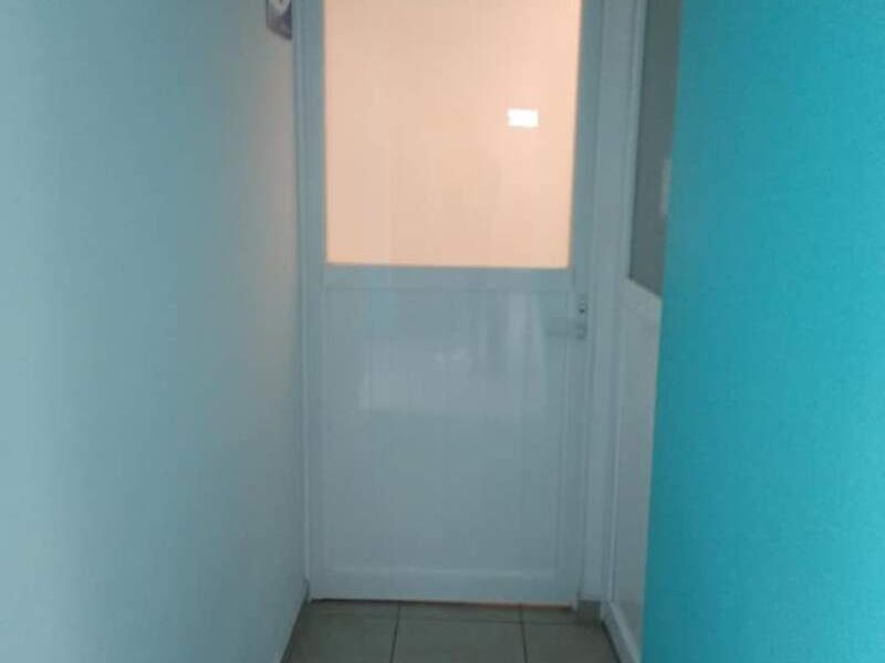 Puerta de aluminio 2
