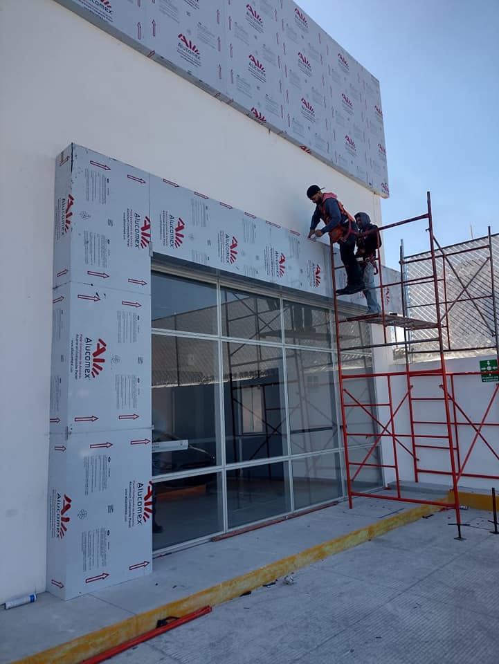 Instalación y suministro de panel de aluminio México