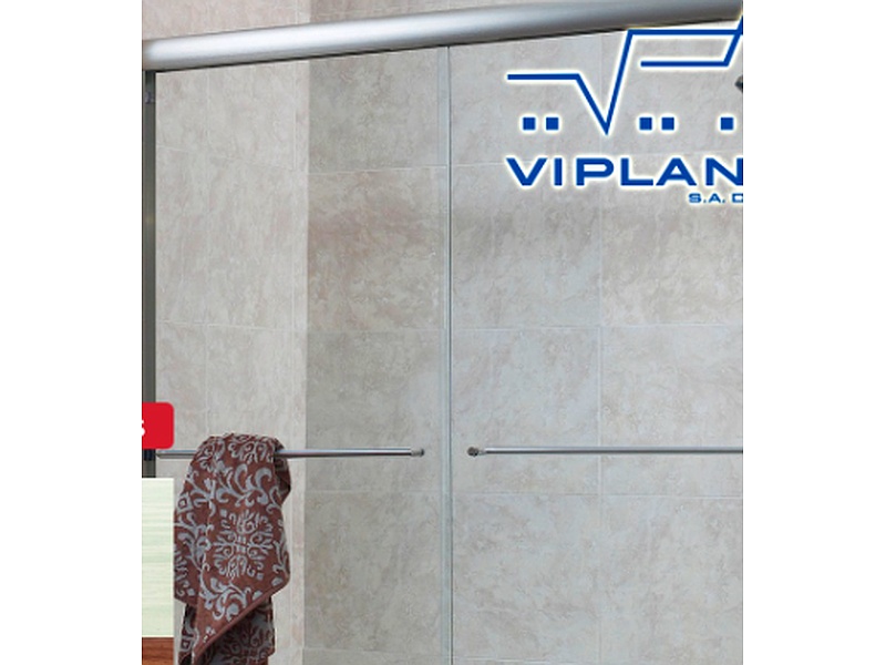Puerta con perfilería de aluminio y vidrio México VIPLANO S.A. DE C.V.