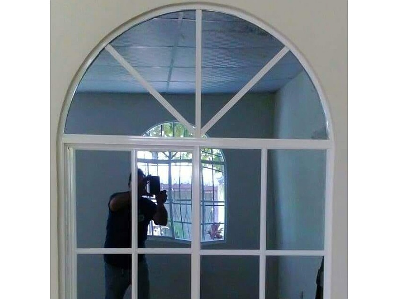 Ventana PVC Abatible México