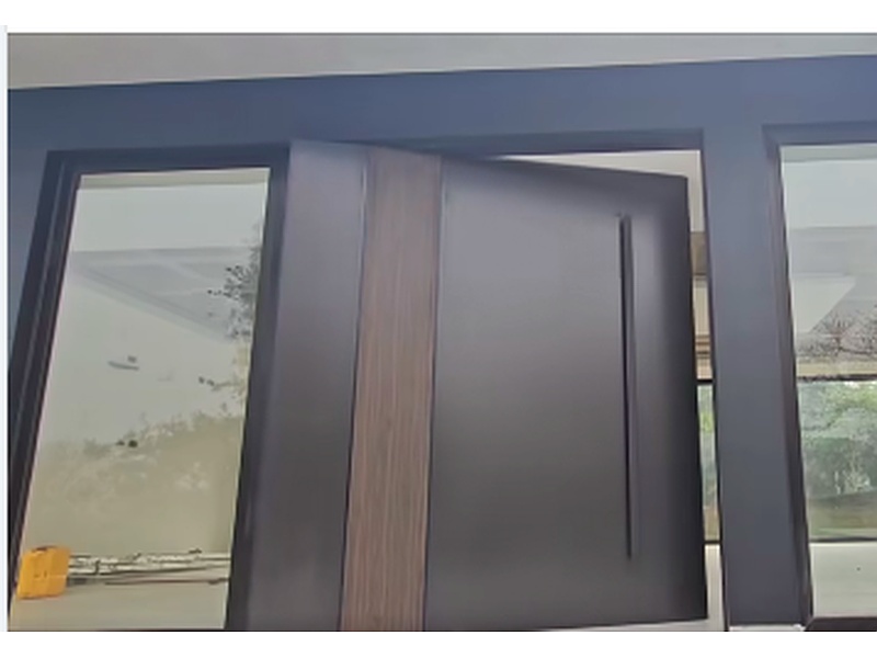 Puerta Pivotante Aluminios del Golfo Matamoros