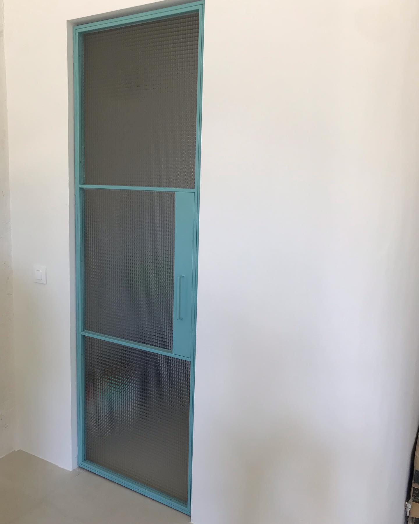 Puertas de aluminio y vidrio galvanizado Mexico