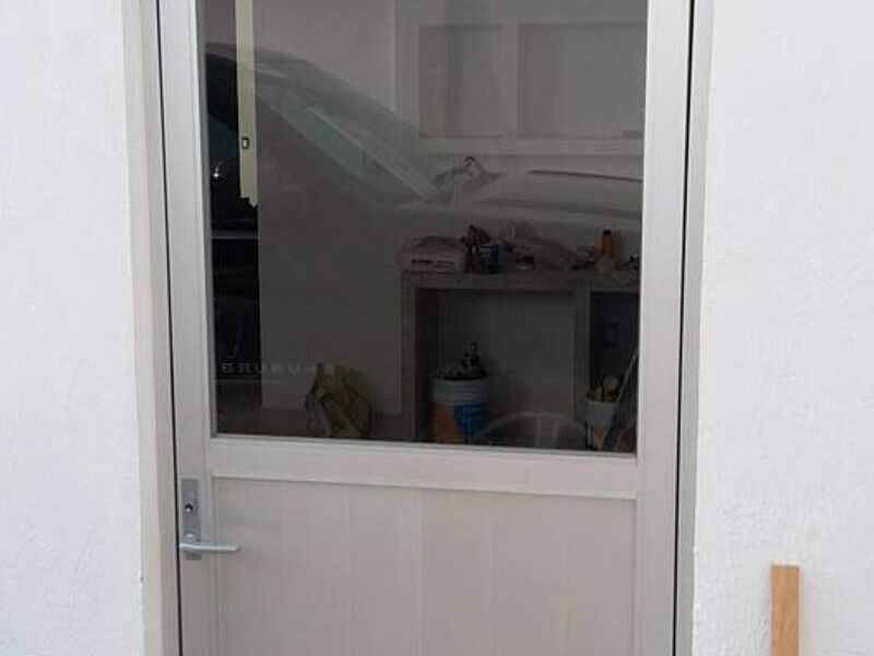 Puerta 3 en Aluminio en Puerto Vallarta 