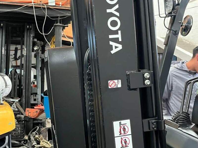 Montacargas toyota equipo en México