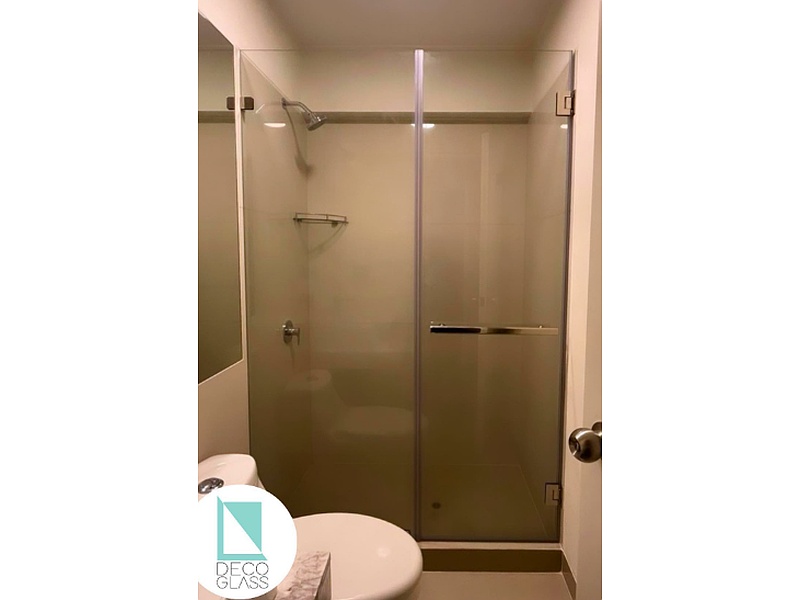 CANCEL DE BAÑO BATIENTE & TOALLERO MÉXICO