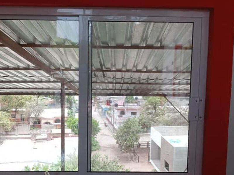 Ventana de aluminio en Puerto Vallarta 2
