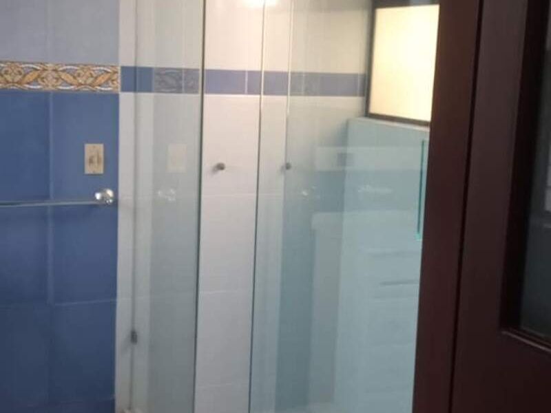 Puerta de vidrio para baño México