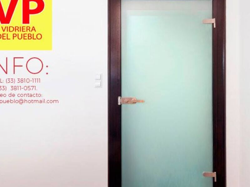 Puertas Vidriería del pueblo Guadalajara