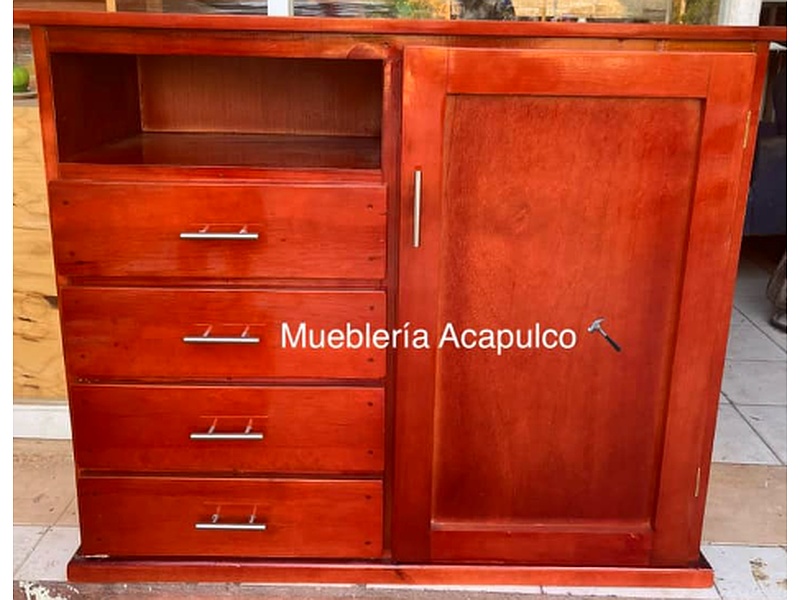Cómoda en madera natural México