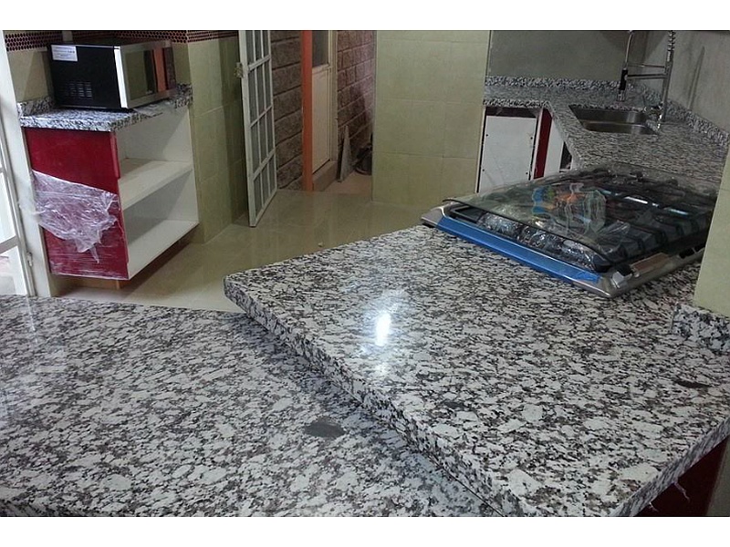 Cocina de granito gris extra forte CDMX Marmoles y Granitos Mexicanos (Taller)
