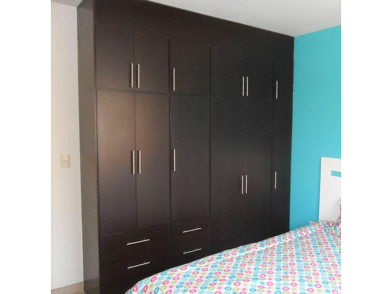 Jaladera de barra tubular satinada Hermosillo Herrajes Aguirre