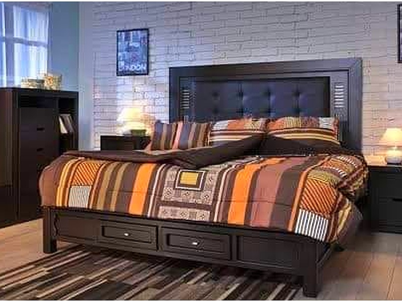 Cama tapizada tipo madera México