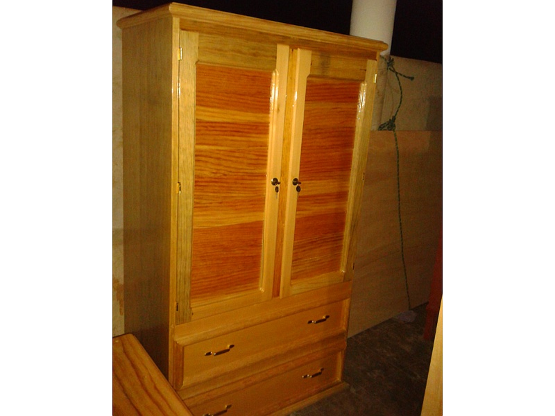 Guarda ropa pequeño tipo madera México