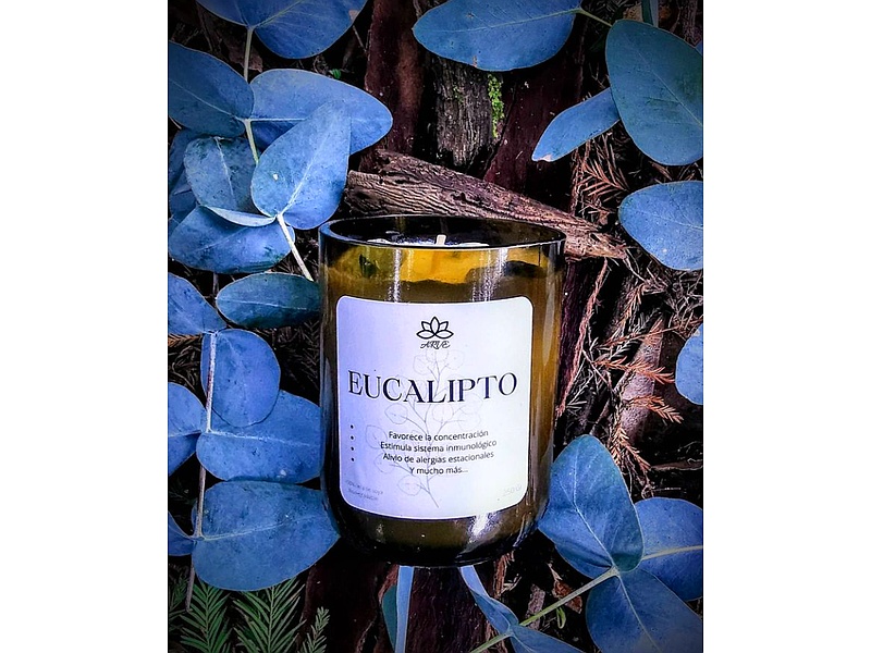 Vela con cuarzos y aroma de EUCALIPTO