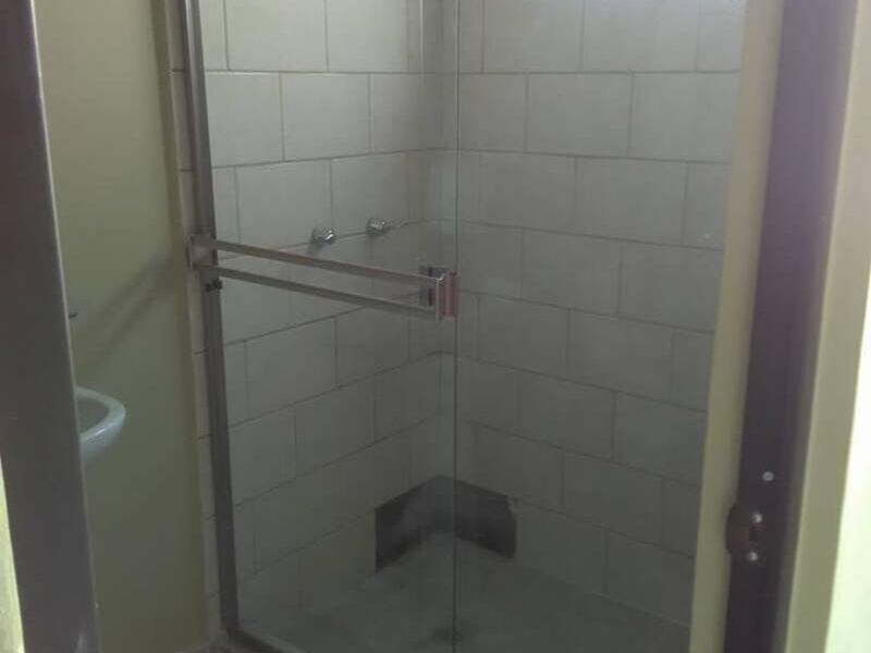 Puerta de baño en Tijuana 