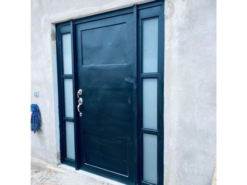 Puerta metalica en Tijuana 