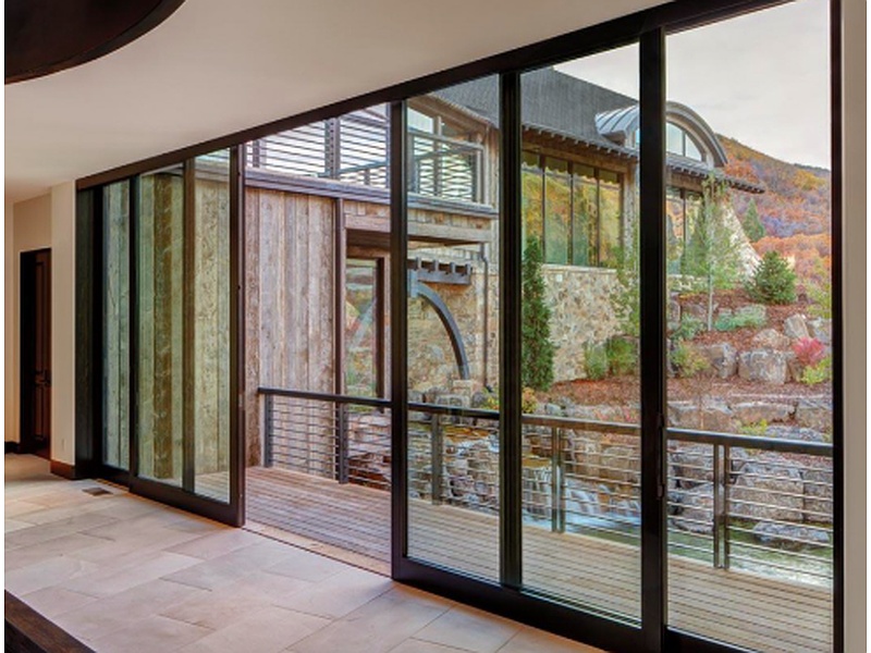 Ventana de Aluminio Negro México