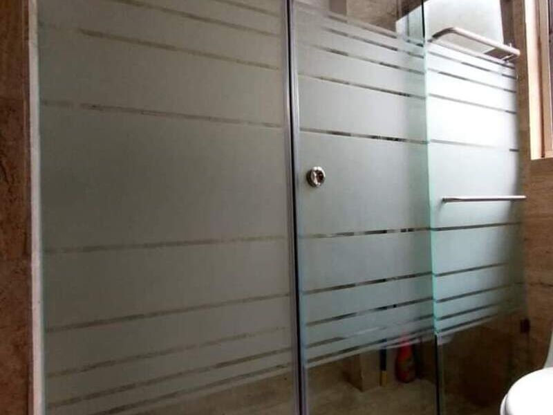 Puerta corrediza para ducha de vidrio méxico